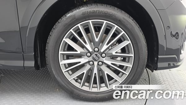 Audi Q3 2025, фото 7