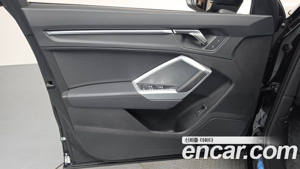 Audi Q3 2025, фото 14