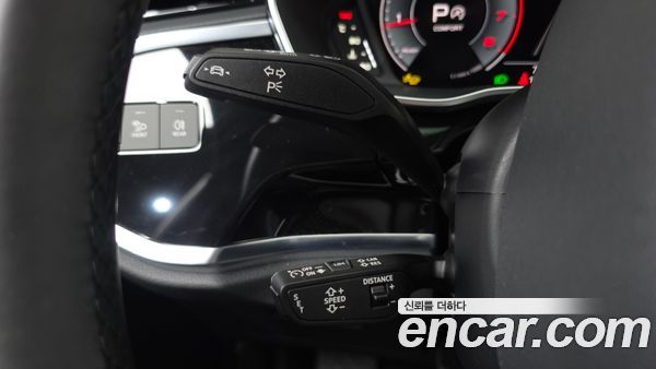Audi Q3 2025, фото 29