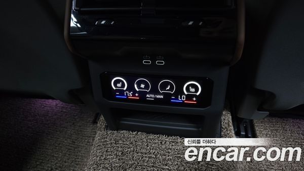 BMW 5 Series 2025, фото 29