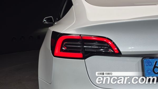 Tesla Model 3 2022, фото 9