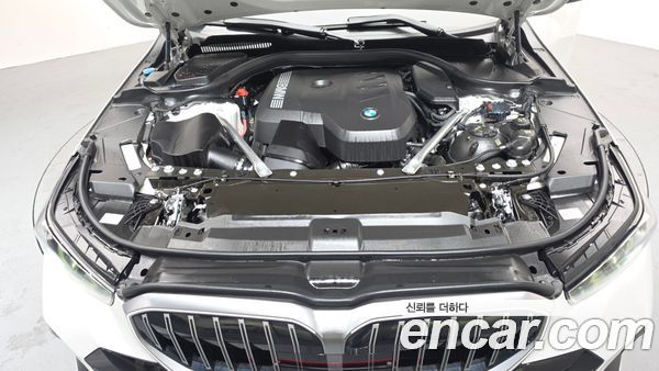 BMW 5 Series 2025, фото 6