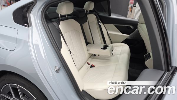 BMW 5 Series 2026, фото 17