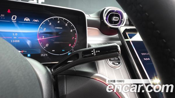 Mercedes-Benz GLC 2025, фото 11