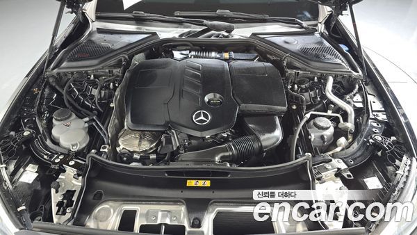 Mercedes-Benz E-Class 2024, фото 6