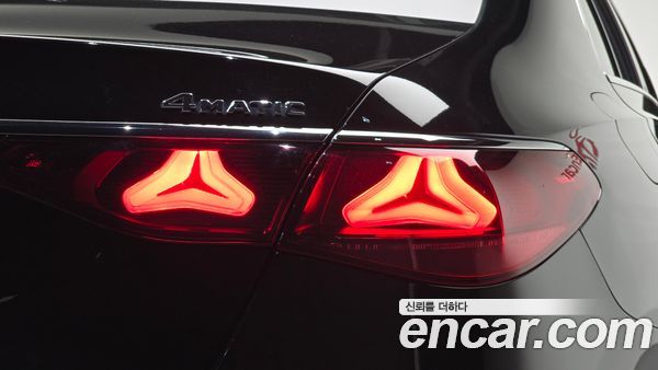 Mercedes-Benz E-Class 2024, фото 9