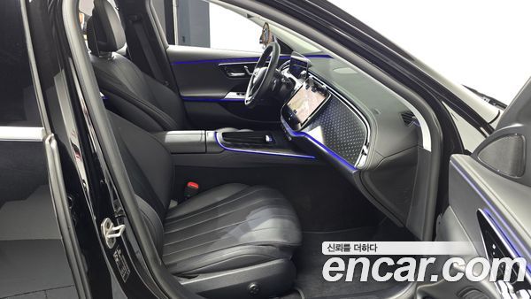 Mercedes-Benz E-Class 2024, фото 16