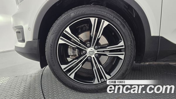 Volvo XC40 2021, фото 5