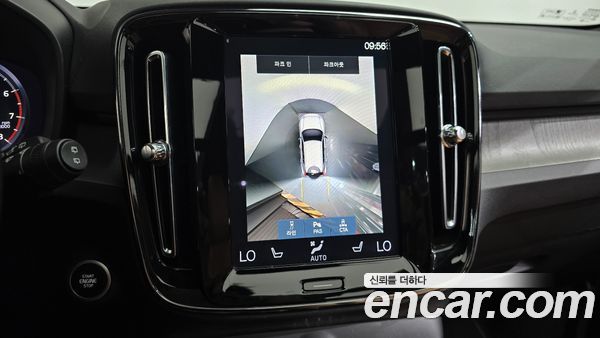 Volvo XC40 2021, фото 20