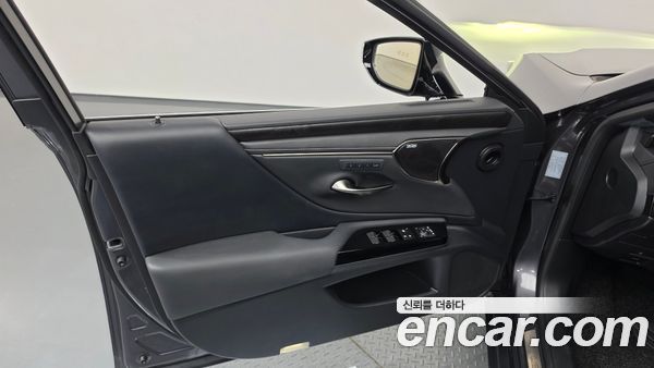 Lexus ES 2025, фото 14