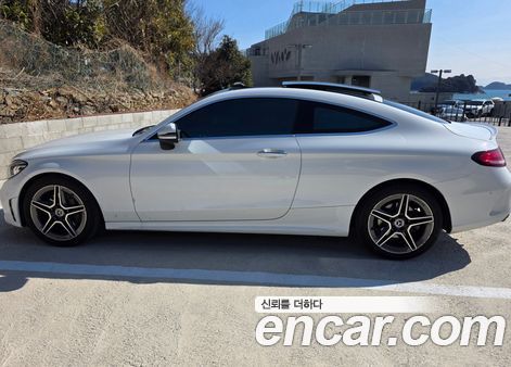 Mercedes-Benz C-Class 2022, фото 3