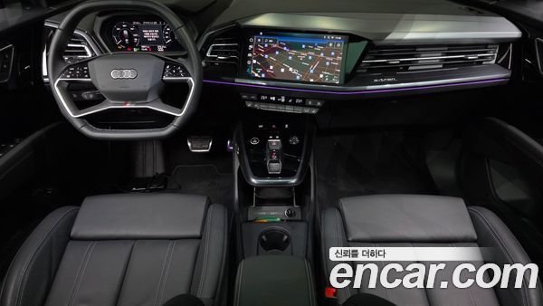 Audi Q4 e-tron 2025, фото 10
