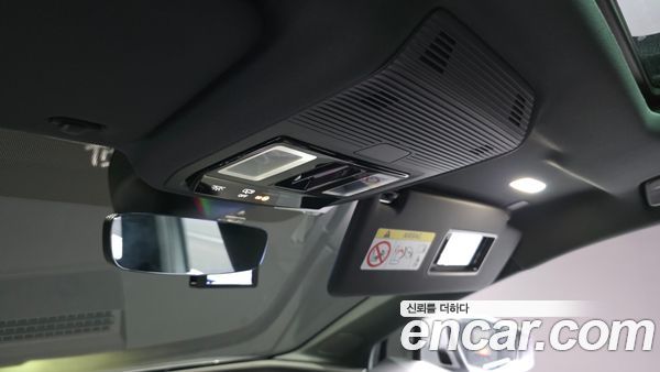 Audi Q4 e-tron 2025, фото 24