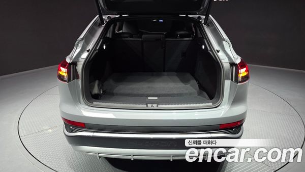 Audi Q4 e-tron 2025, фото 26