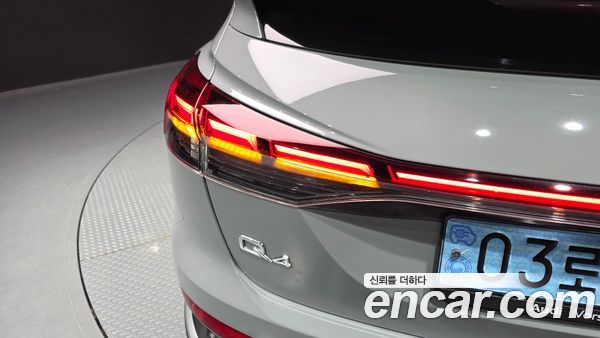 Audi Q4 e-tron 2025, фото 9