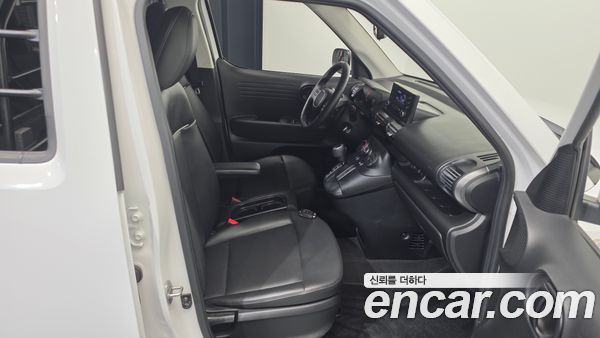 Hyundai Casper 2023, фото 16