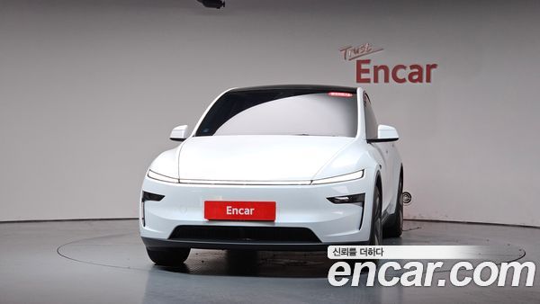 Tesla Model Y 2025, фото 2