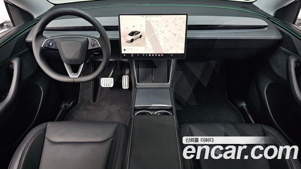 Tesla Model Y 2025, фото 9