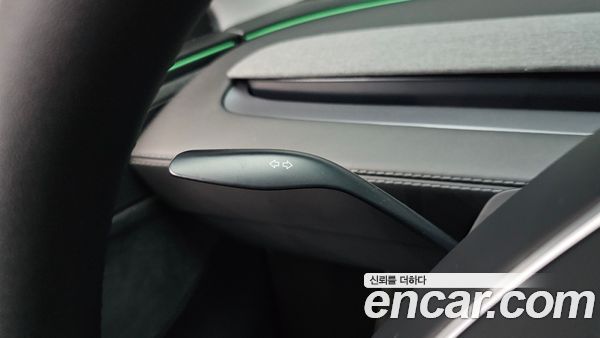 Tesla Model Y 2025, фото 21