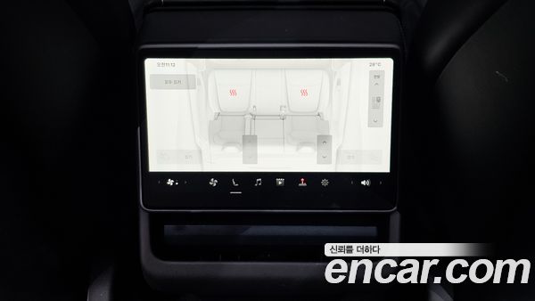 Tesla Model Y 2025, фото 28