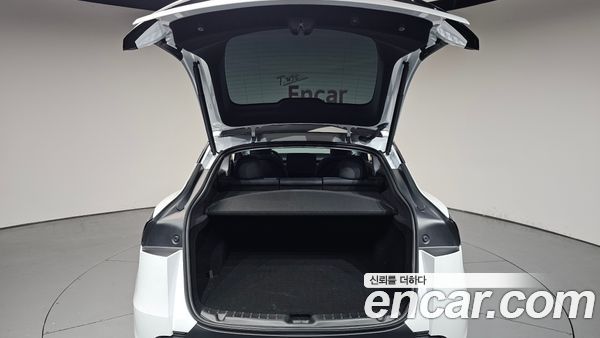 Tesla Model Y 2025, фото 33