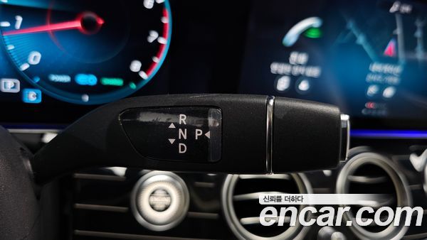 Mercedes-Benz E-Class 2023, фото 11