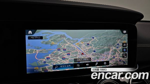 Mercedes-Benz E-Class 2023, фото 19