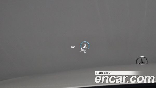 Mercedes-Benz E-Class 2023, фото 31