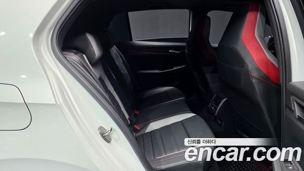 Volkswagen Golf 2023, фото 18