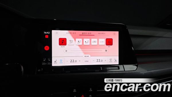 Volkswagen Golf 2023, фото 35