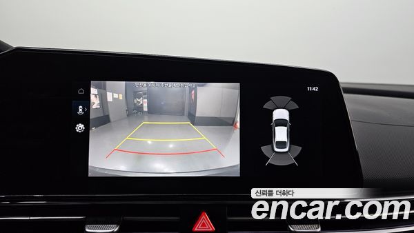 Hyundai Elantra 2022, фото 20