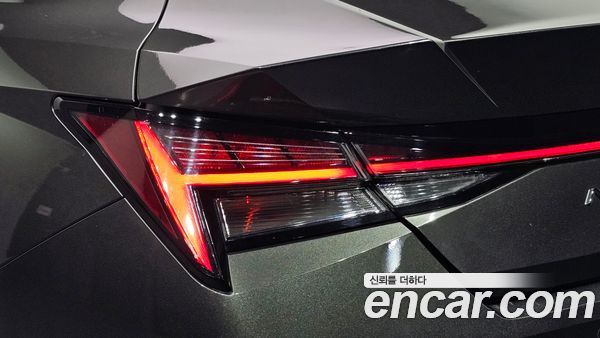 Hyundai Elantra 2022, фото 9
