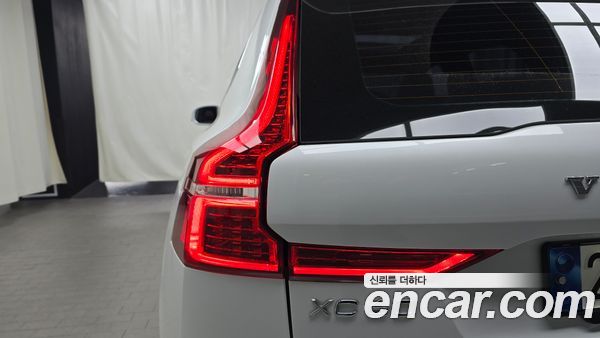 Volvo XC60 2022, фото 8