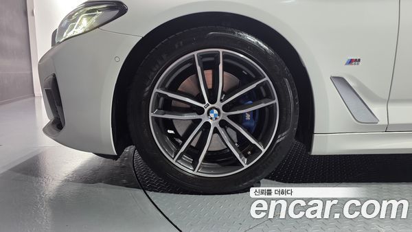 BMW 5 Series 2023, фото 5