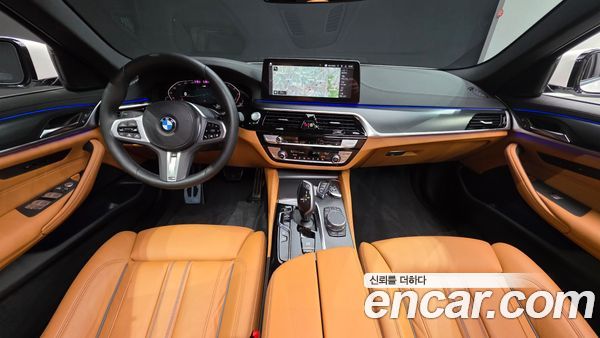 BMW 5 Series 2023, фото 10