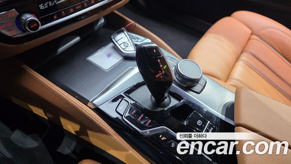 BMW 5 Series 2023, фото 12