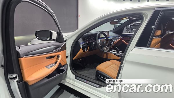 BMW 5 Series 2023, фото 13