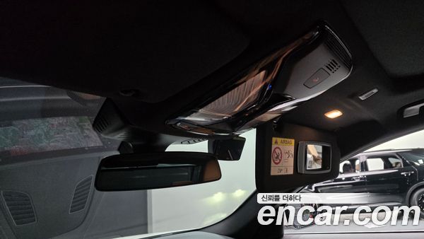 BMW 5 Series 2023, фото 30