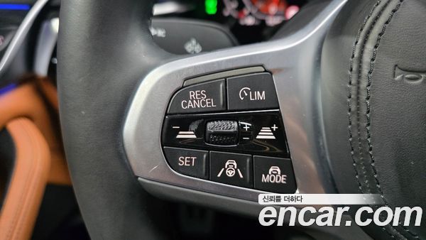 BMW 5 Series 2023, фото 31