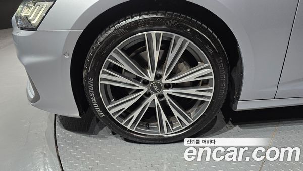 Audi A6 2023, фото 5