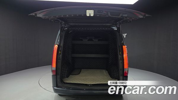 Hyundai Staria 2024, фото 30