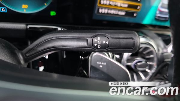Mercedes-Benz EQA 2022, фото 9