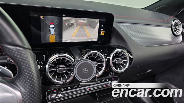 Mercedes-Benz EQA 2022, фото 15