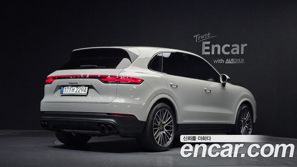 Porsche Cayenne 2023, фото 2