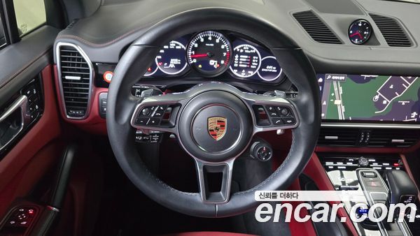 Porsche Cayenne 2023, фото 18