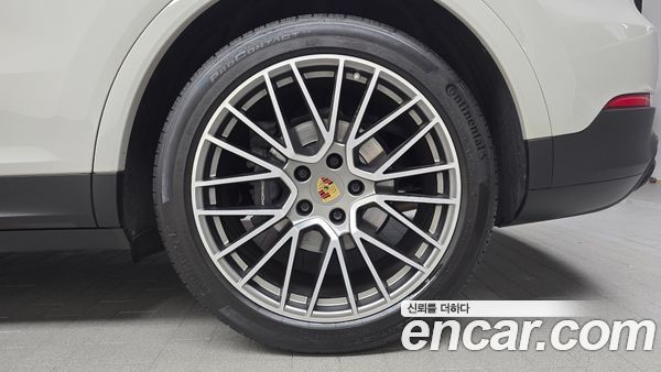 Porsche Cayenne 2023, фото 7
