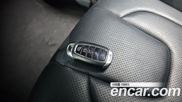 Hyundai Elantra 2021, фото 29
