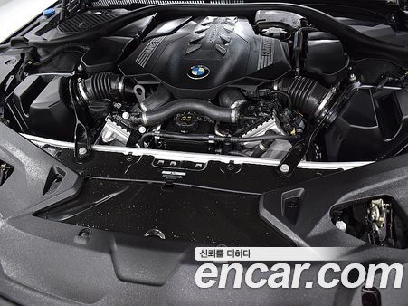 BMW 8 Series 2023, фото 20