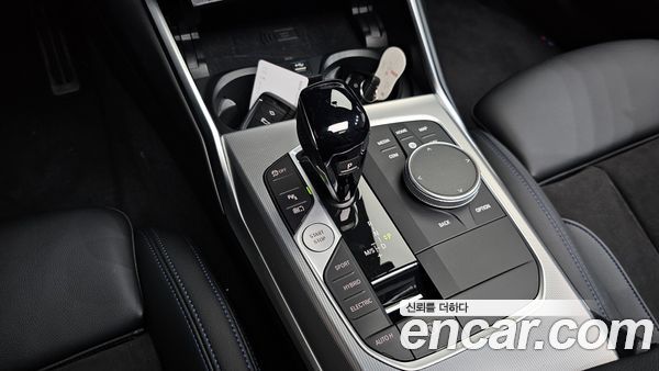 BMW 3 Series 2022, фото 11