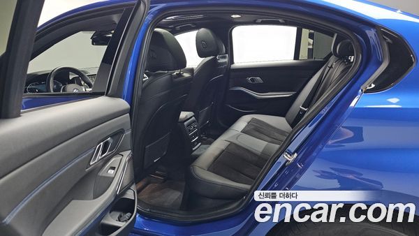 BMW 3 Series 2022, фото 17